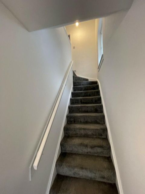 Catter Gardens, Glasgow, G62 image 5