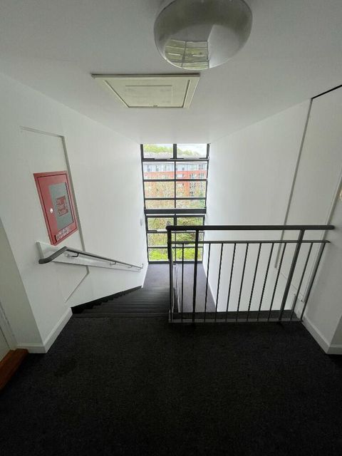 White Cart Court, Glasgow, G43 image 8