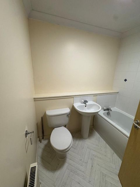 Coplaw Street, Glasgow, G42 image 7