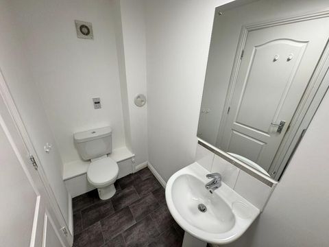 Curle Street, Glasgow, G14 image 8