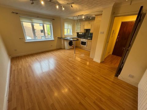 Burnfield Gardens, Giffnock, Glasgow, G46 image 3