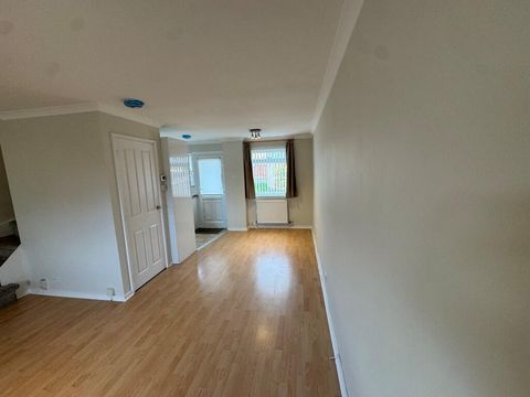 Broom Road East, Glasgow, G77 image 3