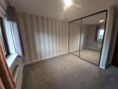 Mansionhouse Gardens, Glasgow, G41 image 5