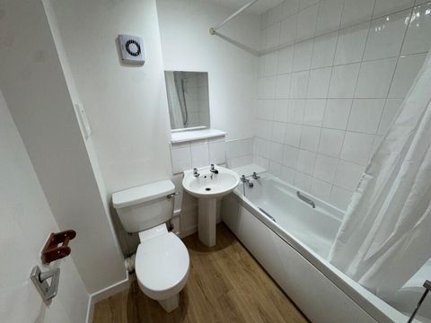 CATHCART ROAD, Glasgow, G42 image 7