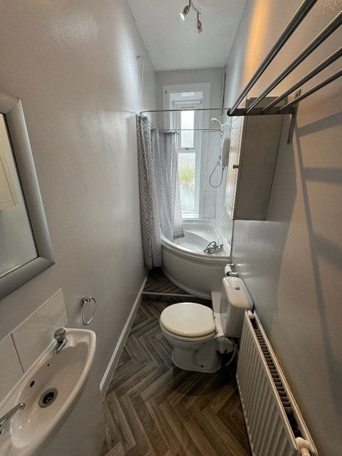 Tankerland Road, Glasgow, G44 image 6