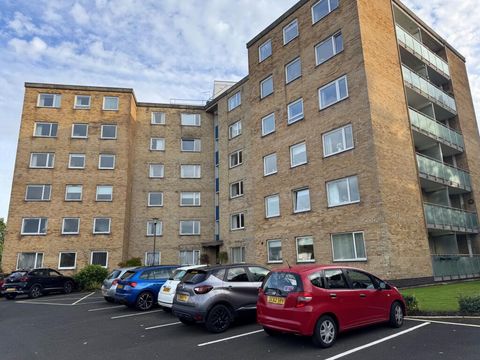 Castleton Drive, Glasgow, G77 image 1
