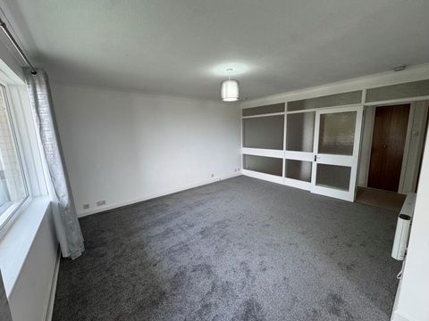 Castleton Drive, Glasgow, G77 image 3