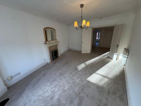 Kingsborough Gate, Glasgow, G12 image 3